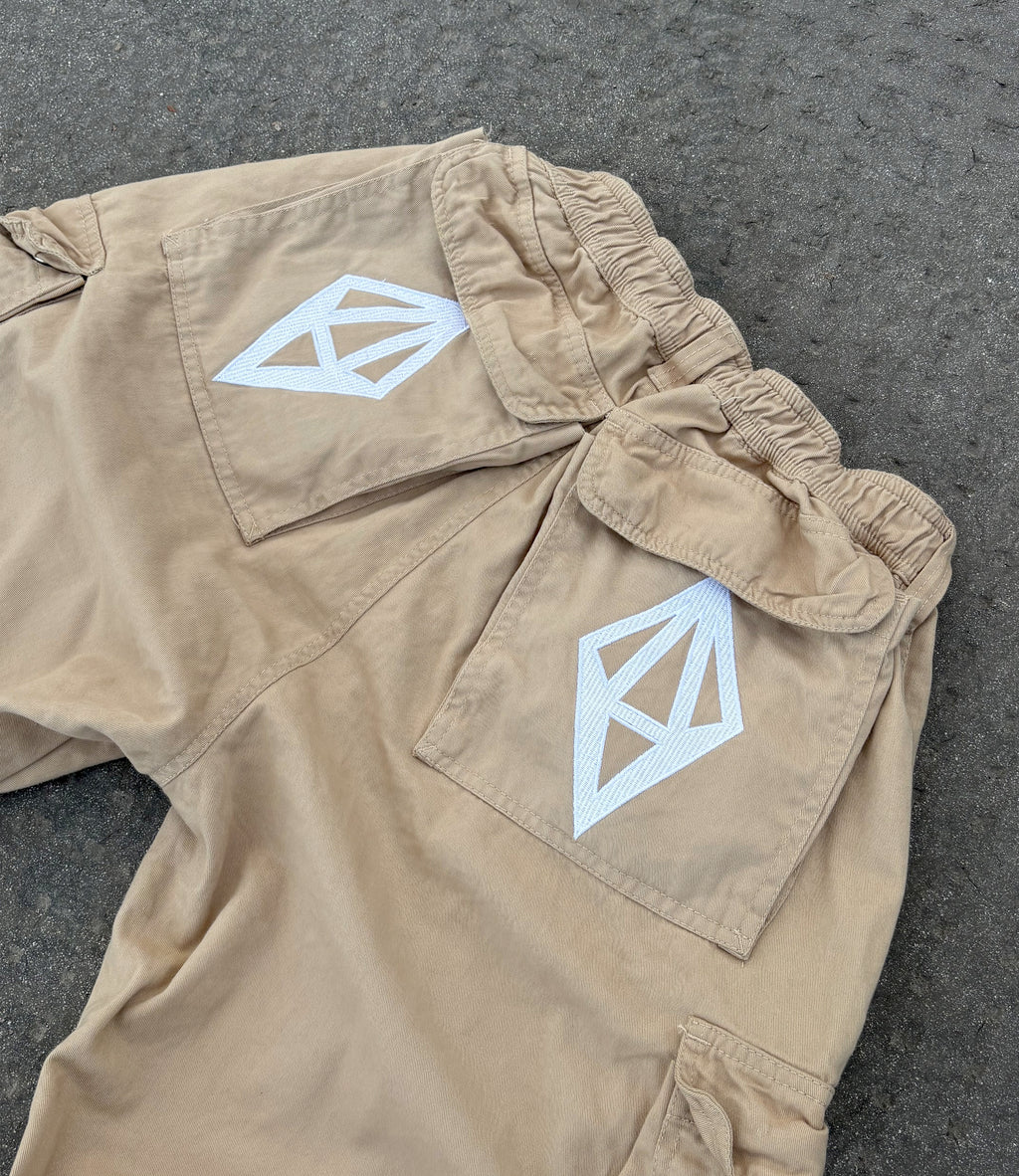 CRYSTAL CARGOS - DESERT - ODY OUT OF THIS WORLD