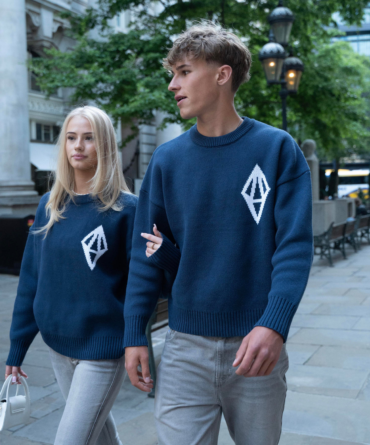 ODY KNIT SWEATER 800GSM - NAVY