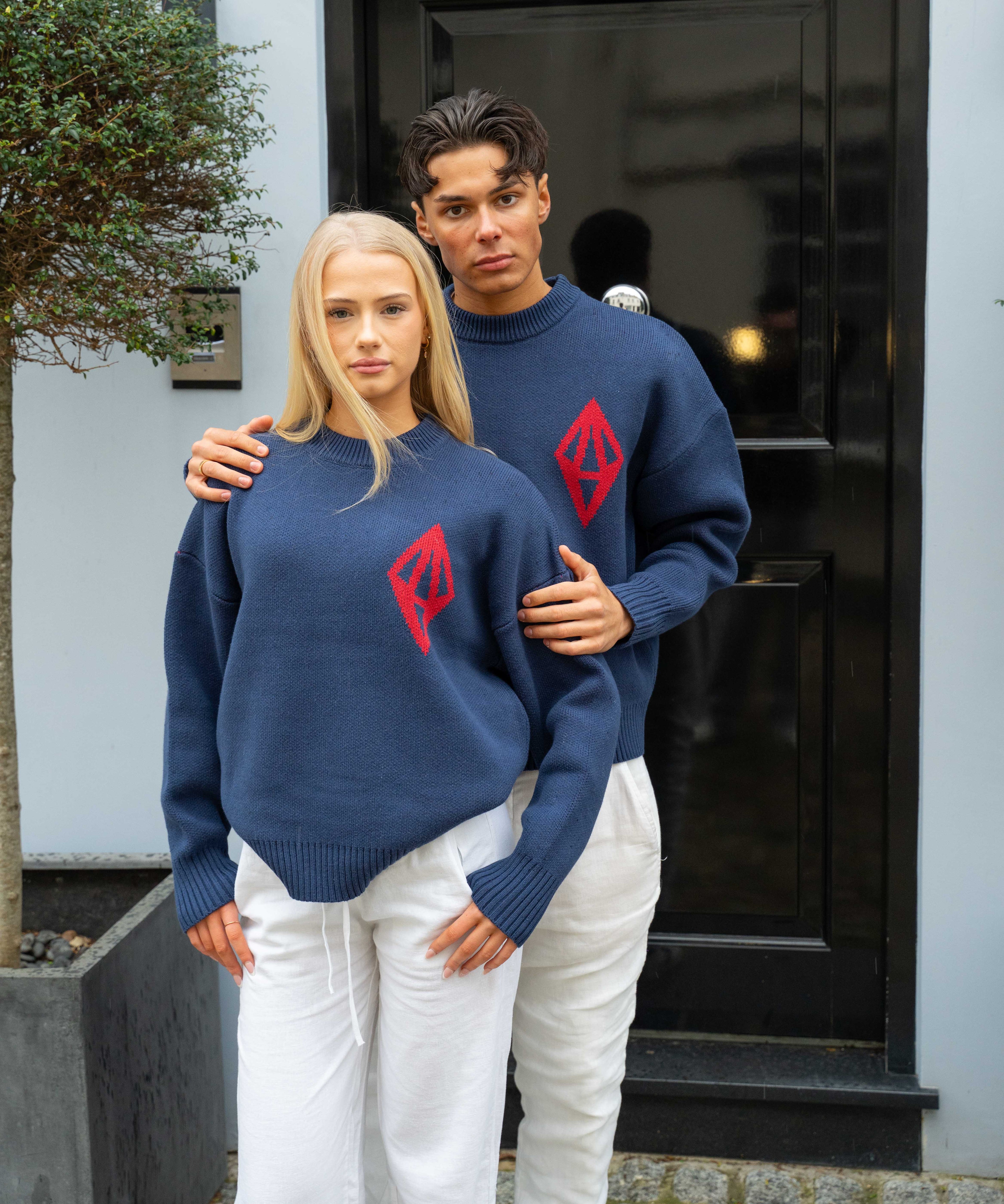 ODY KNIT SWEATER 800GSM - NAVY RED